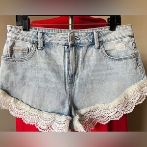 FOREVER 21 Plus Light Blue Denim Cut Off Shorts Lace Trim Fringe Size 12
